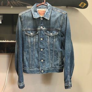 Men’s Lucky Brand medium denim jacket